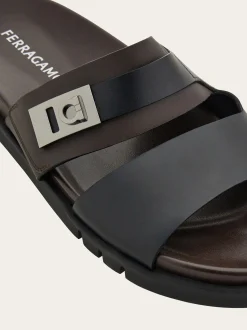 Chunky sandal with Hug buckle - Men