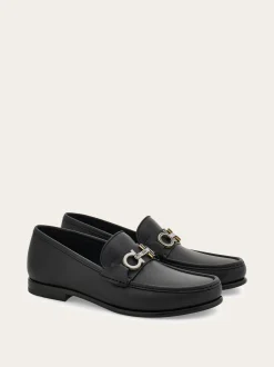 Gancini buckle loafer - Men