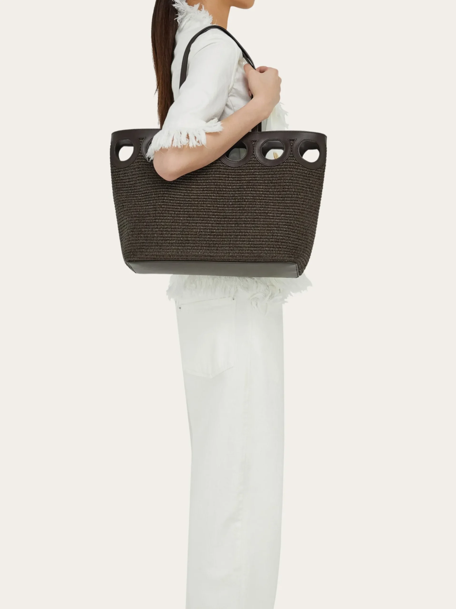 Gancini outline tote bag (M) - Women