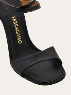 High heeled sandal - Women