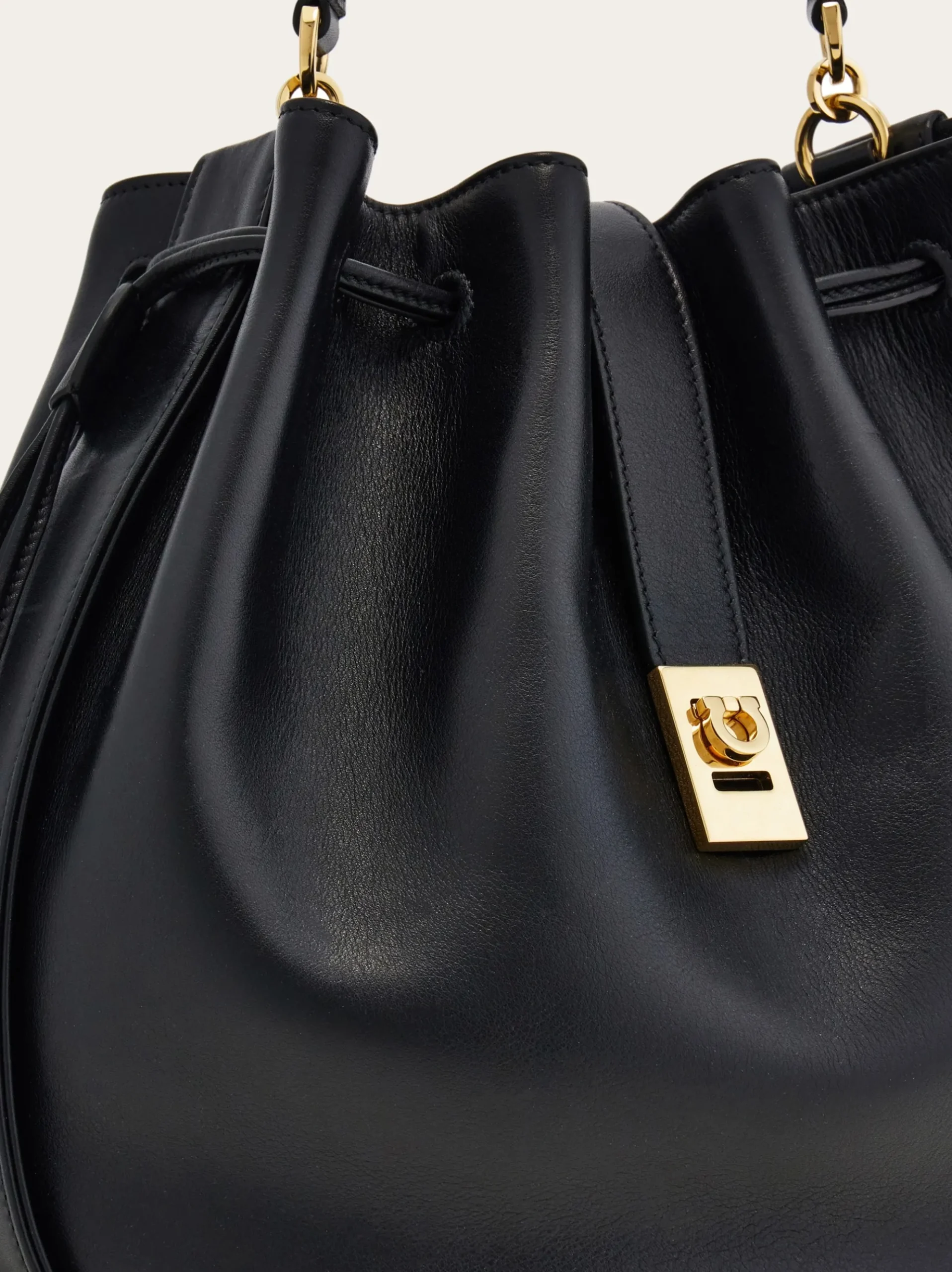 Hug bucket bag - Women