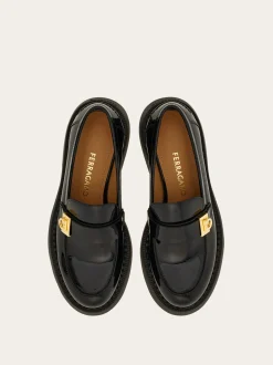 Hug buckle chunky loafer - Women