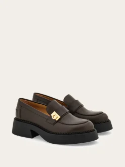Hug buckle chunky loafer - Women