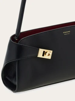Hug East-West shoulder bag - Women