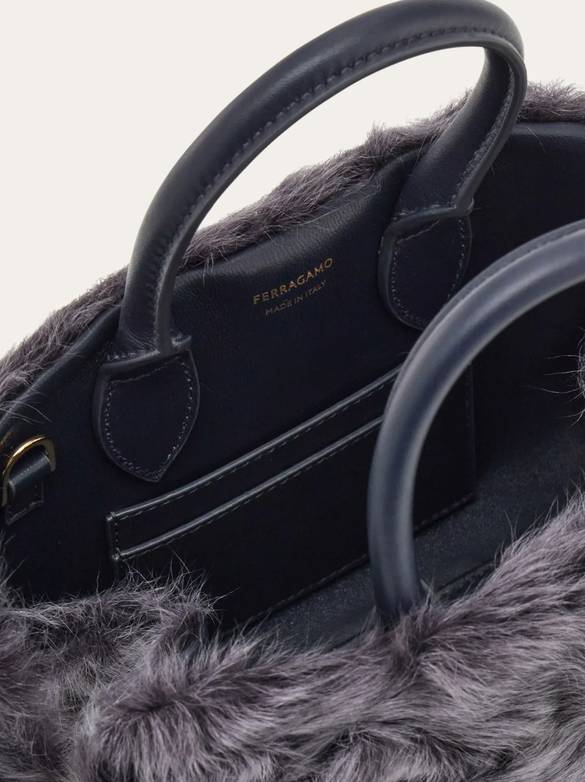 Hug handbag (XS) - Women