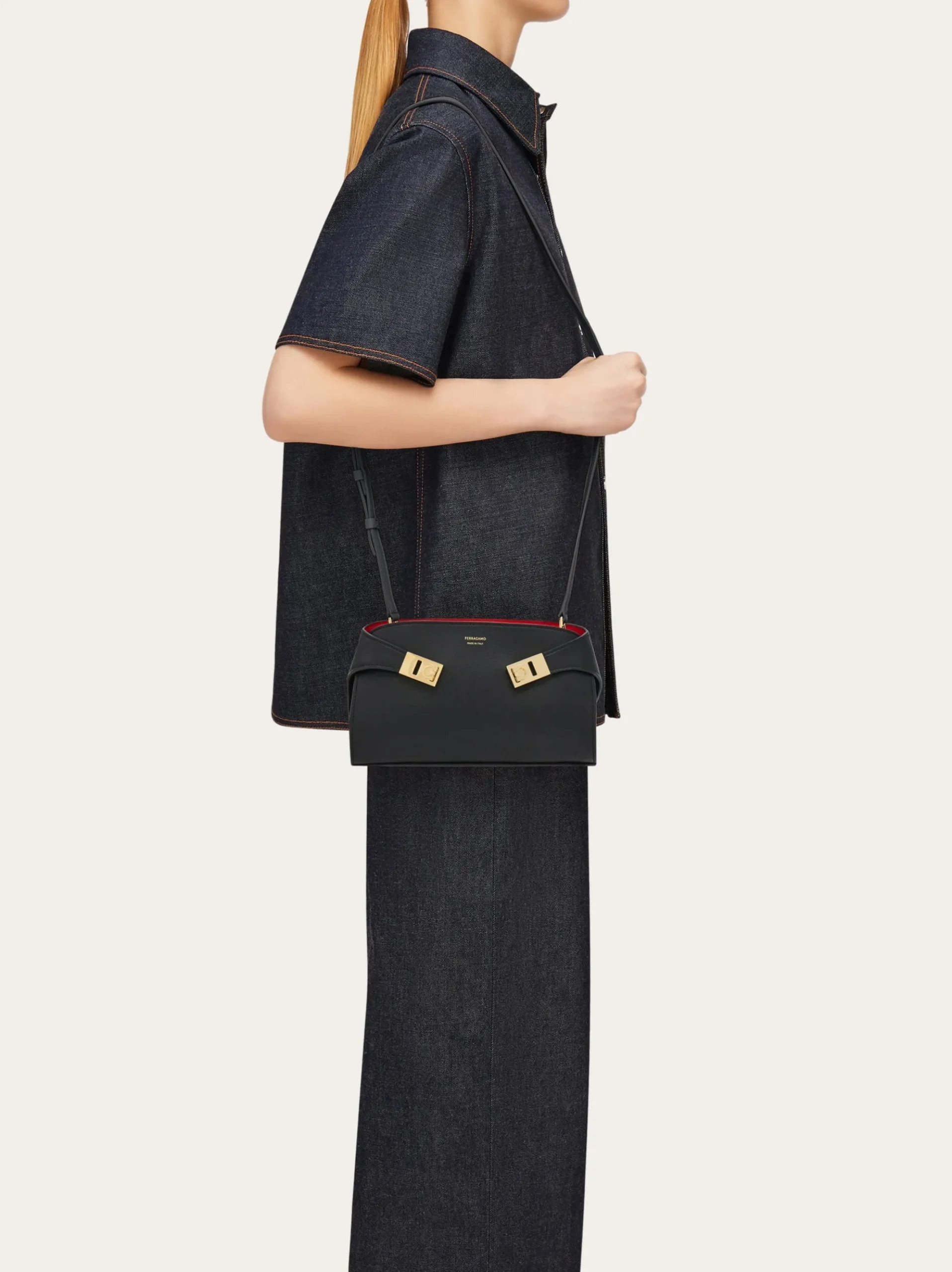 Hug mini bicolor crossbody bag - Women