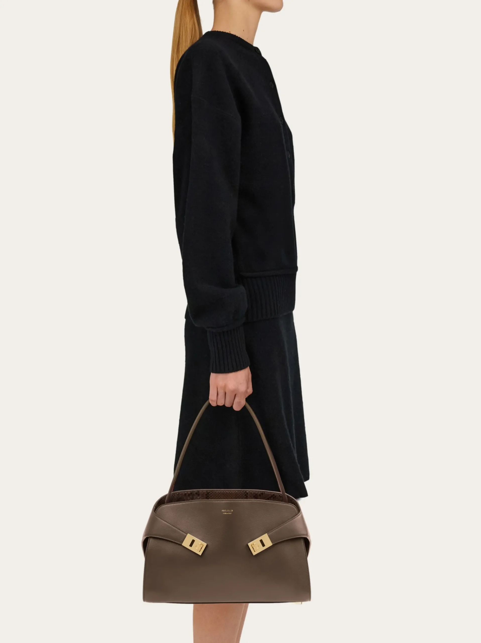 Hug Soft bicolor shoulder bag (M) - Women
