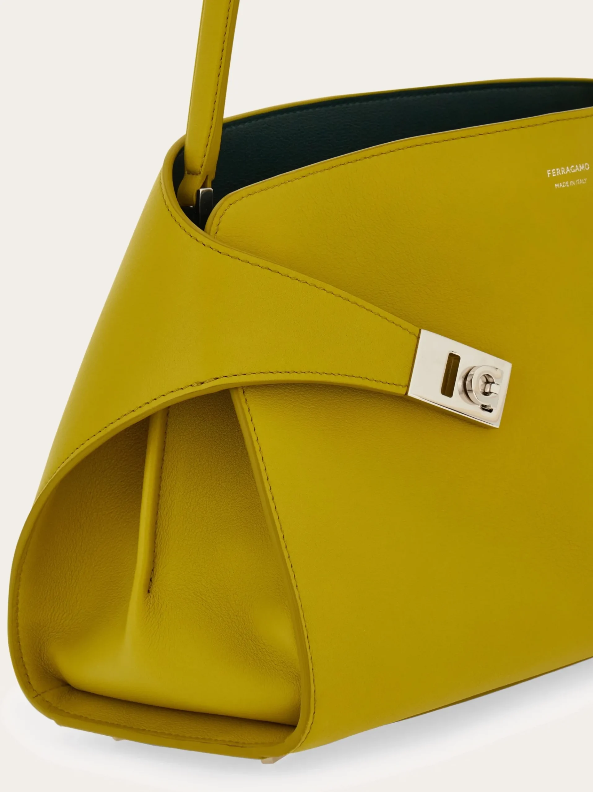 Hug Soft bicolor shoulder bag (M) - Women