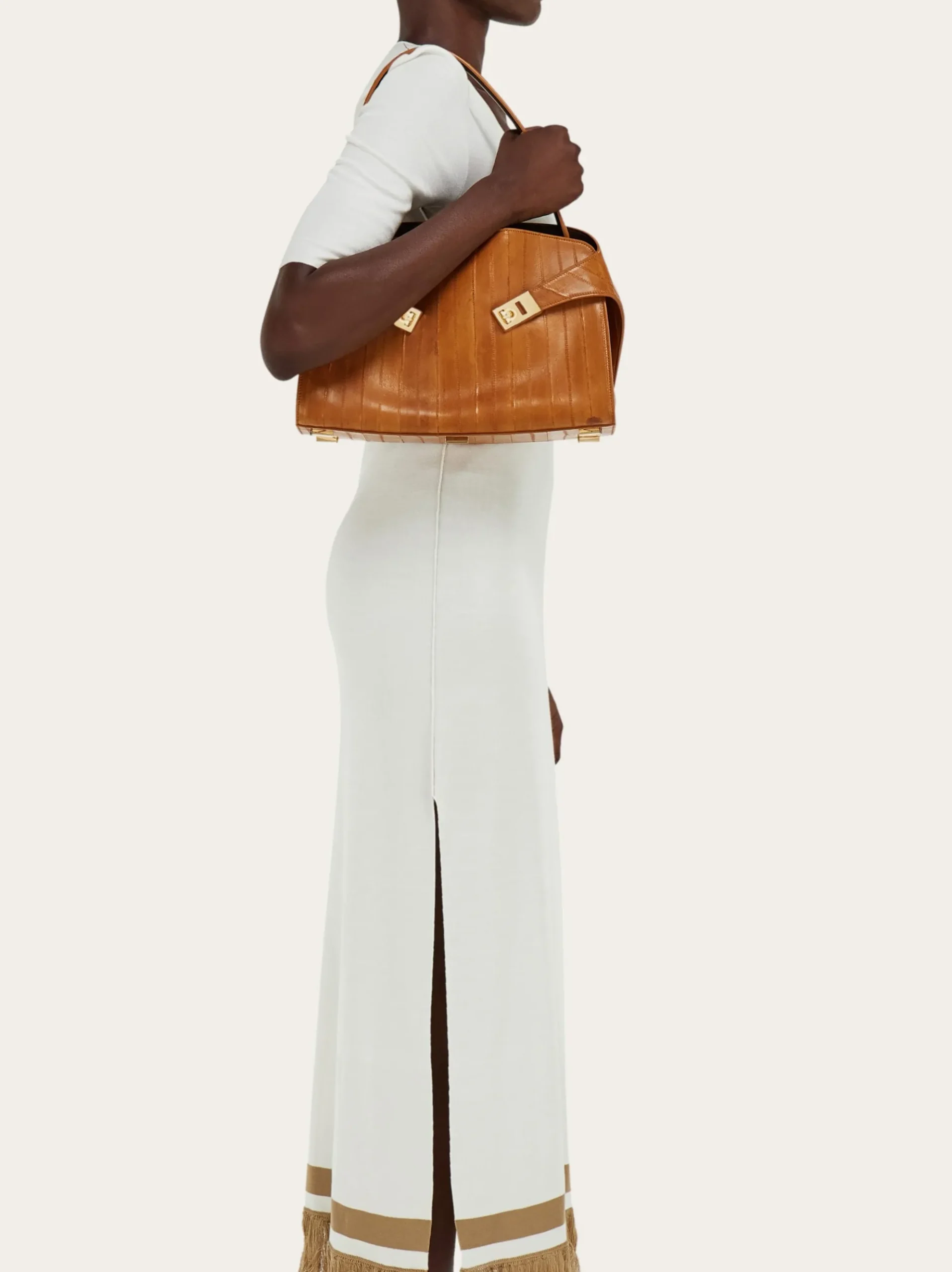 Hug Soft bicolor shoulder bag (M) - Women