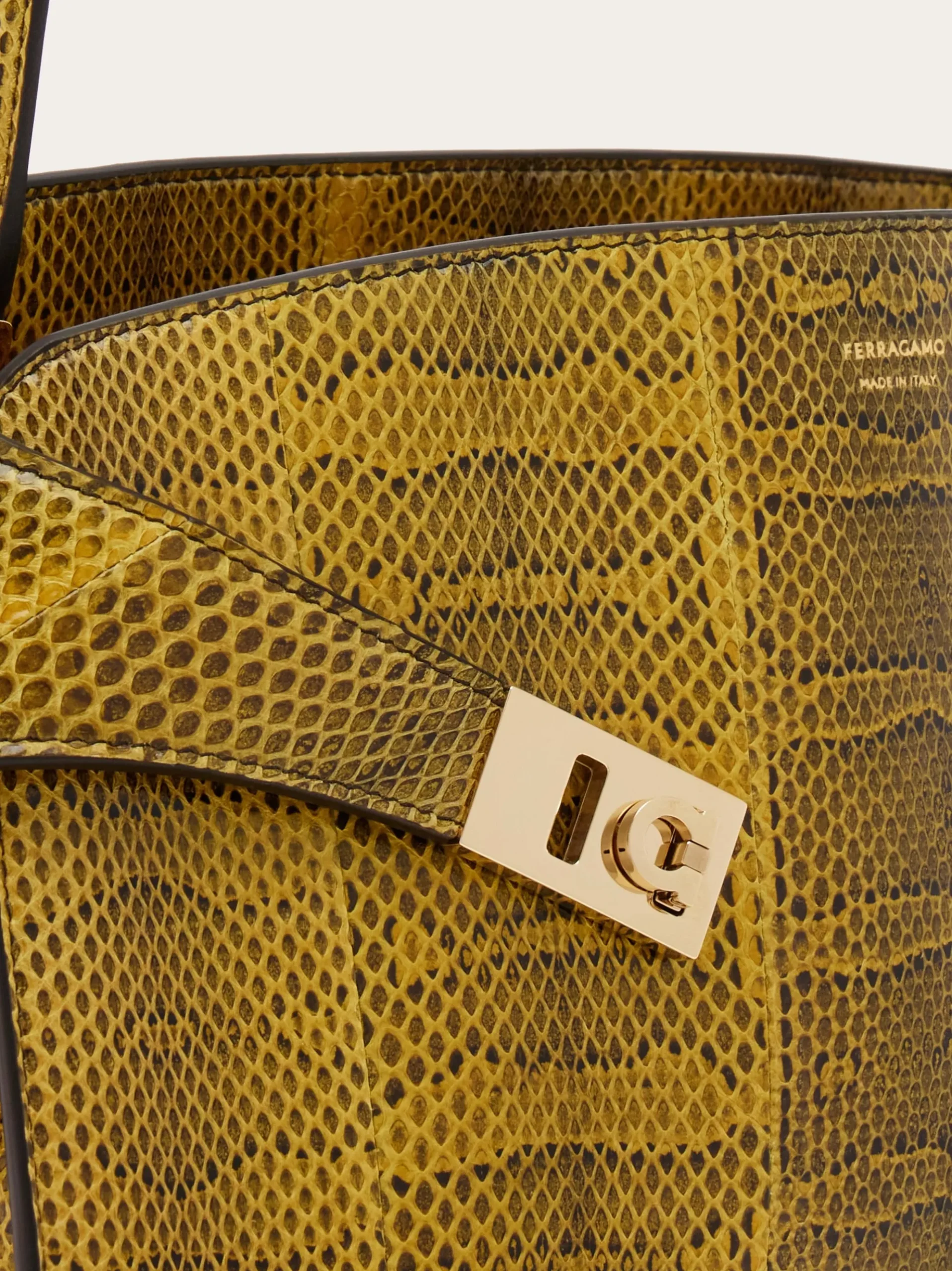 Hug Soft bicolor shoulder bag (M) - Women