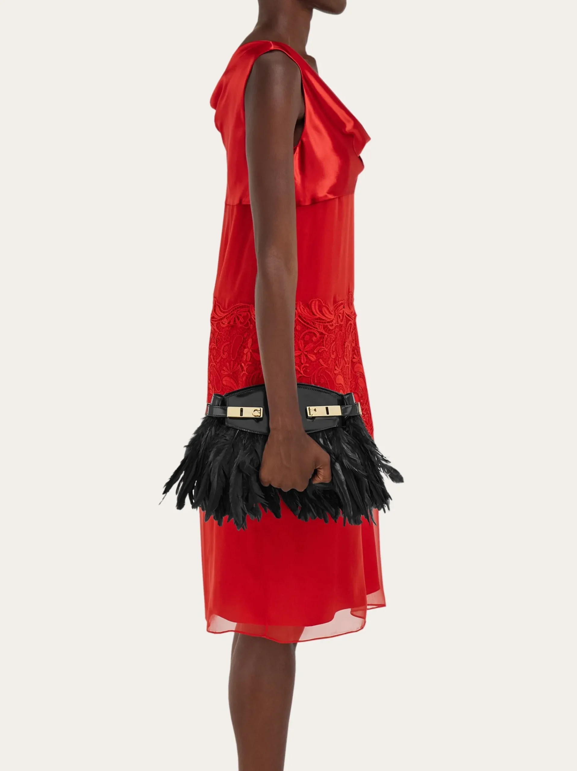 Hug Soft crossbody bag with feathers (XS) - Women