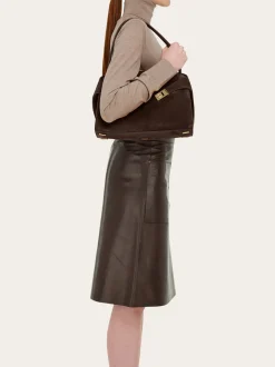 Hug Soft shoulder bag (M) - Women
