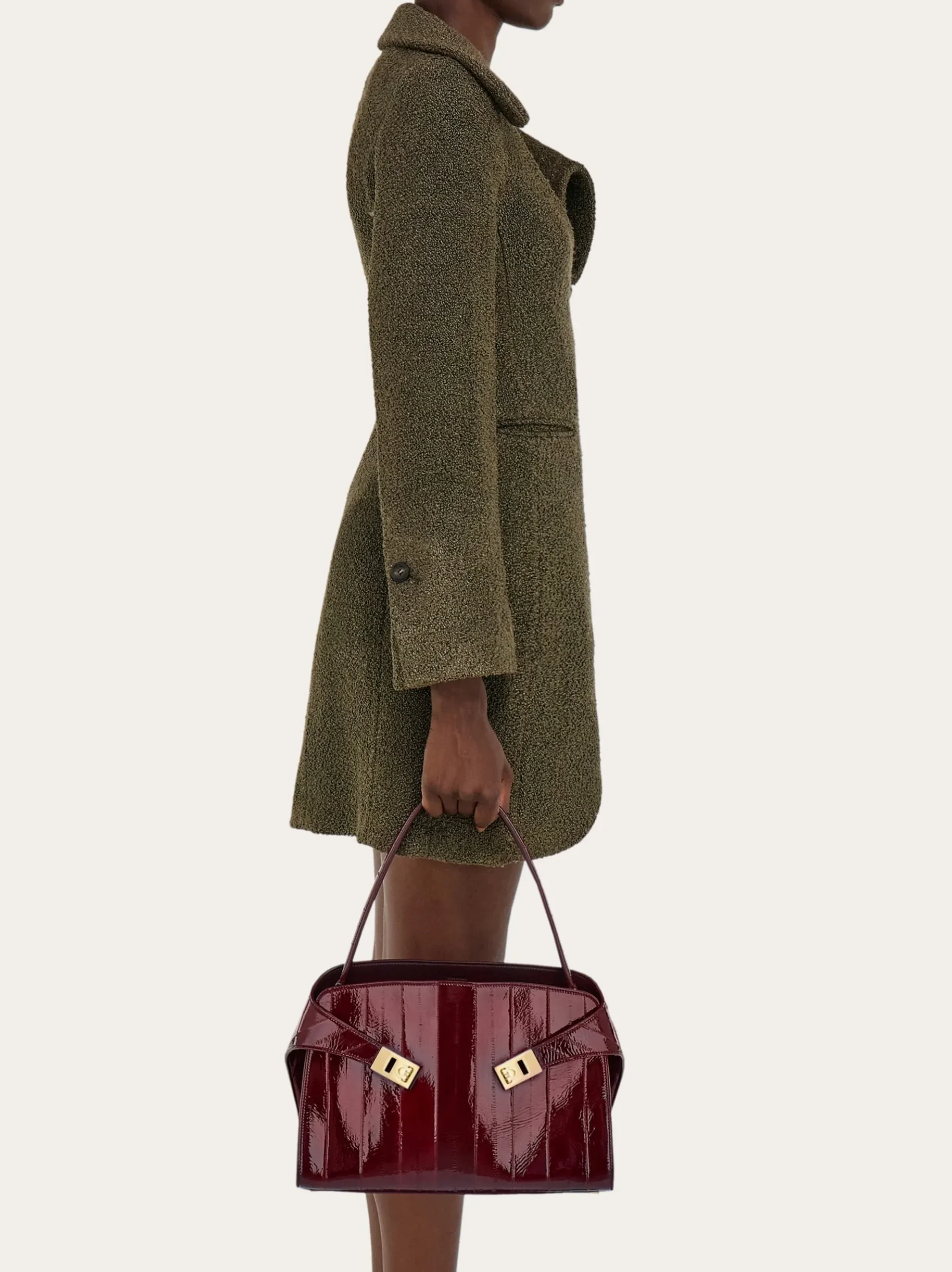 Hug Soft shoulder bag (M) - Women