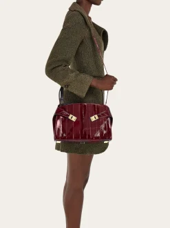 Hug Soft shoulder bag (M) - Women