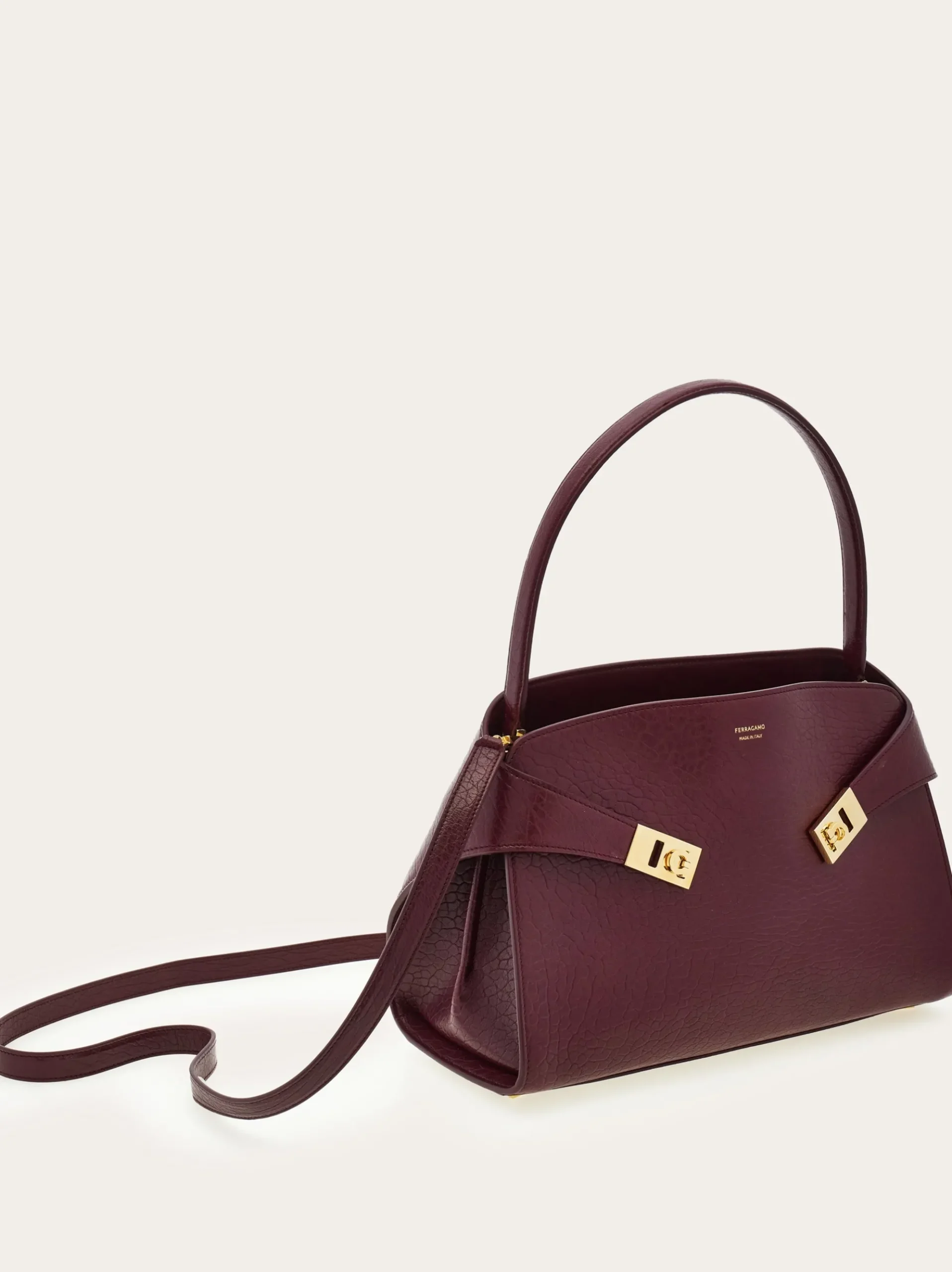 Hug Soft shoulder bag (M) - Women