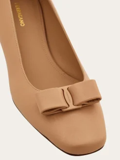 Iconic bow pump - Women