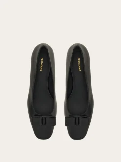Iconic bow pump - Women