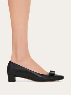 Iconic bow pump - Women
