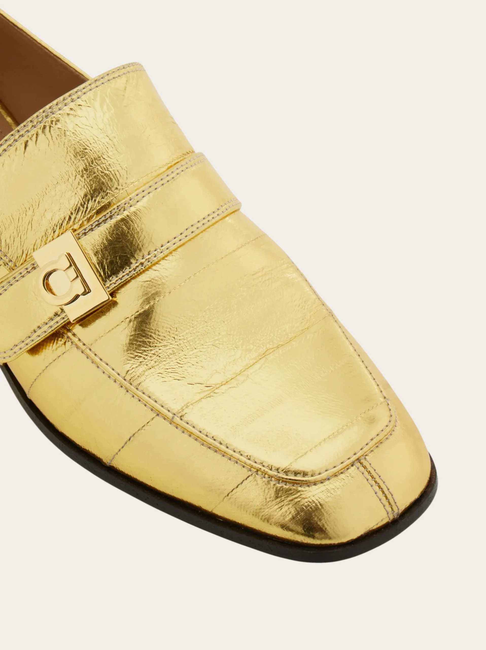 Laminated loafer with Hug buckle detail - Women