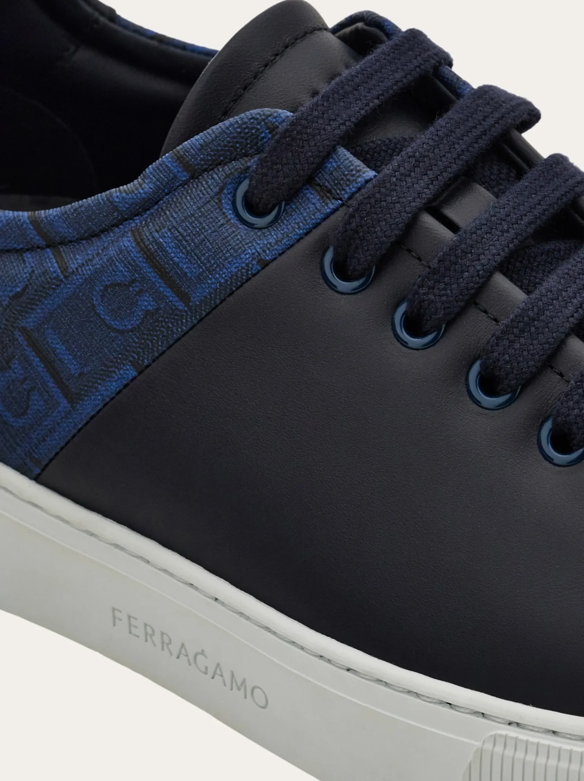 Low cut sneaker - Men