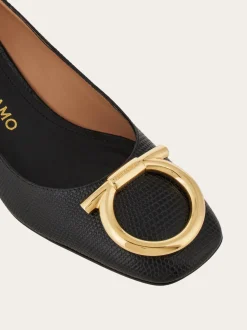 Low heeled pump with maxi Gancio detail - Women
