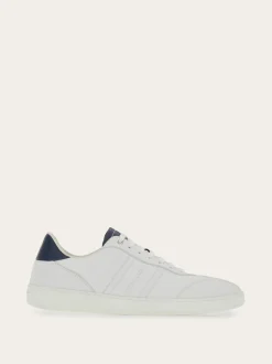 Low top sneaker with signature - Men