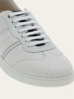Low top sneaker with signature - Men