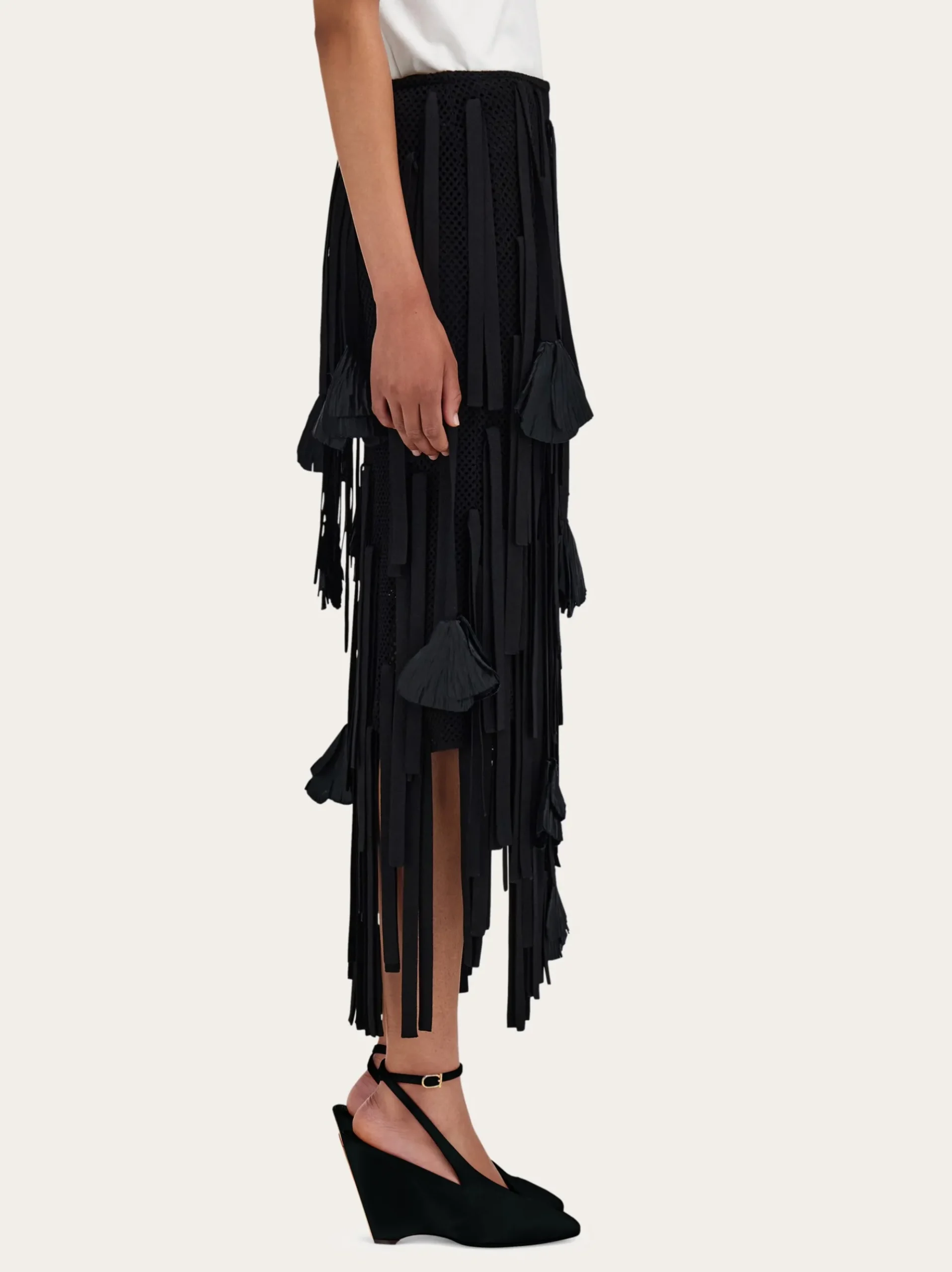 Mesh skirt with flower detail - Women