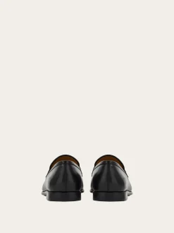 Moccasin with Gancini ornament - Men