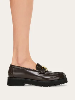Moccasin with Gancini ornament - Women
