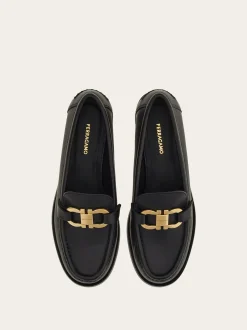 Moccasin with Gancini ornament - Women