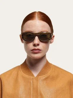 Oval frame sunglasses - Women
