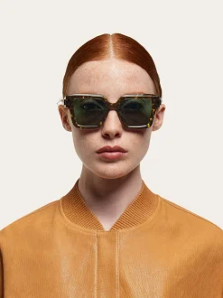 Rectangular frame sunglasses - Women