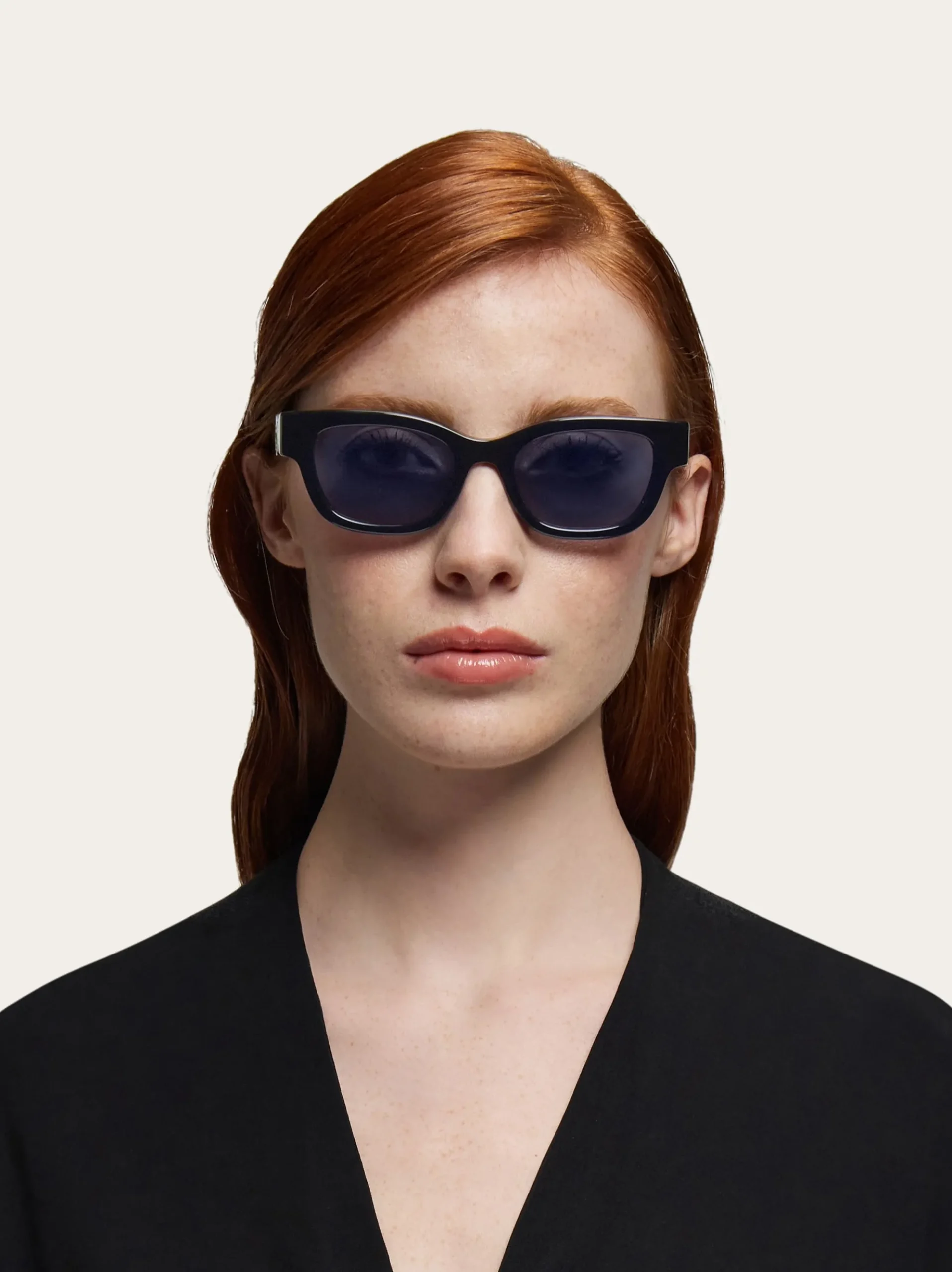 Rectangular frame sunglasses - Women