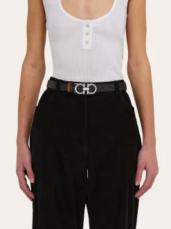 Reversible and adjustable belt with hammered Gancini - Women