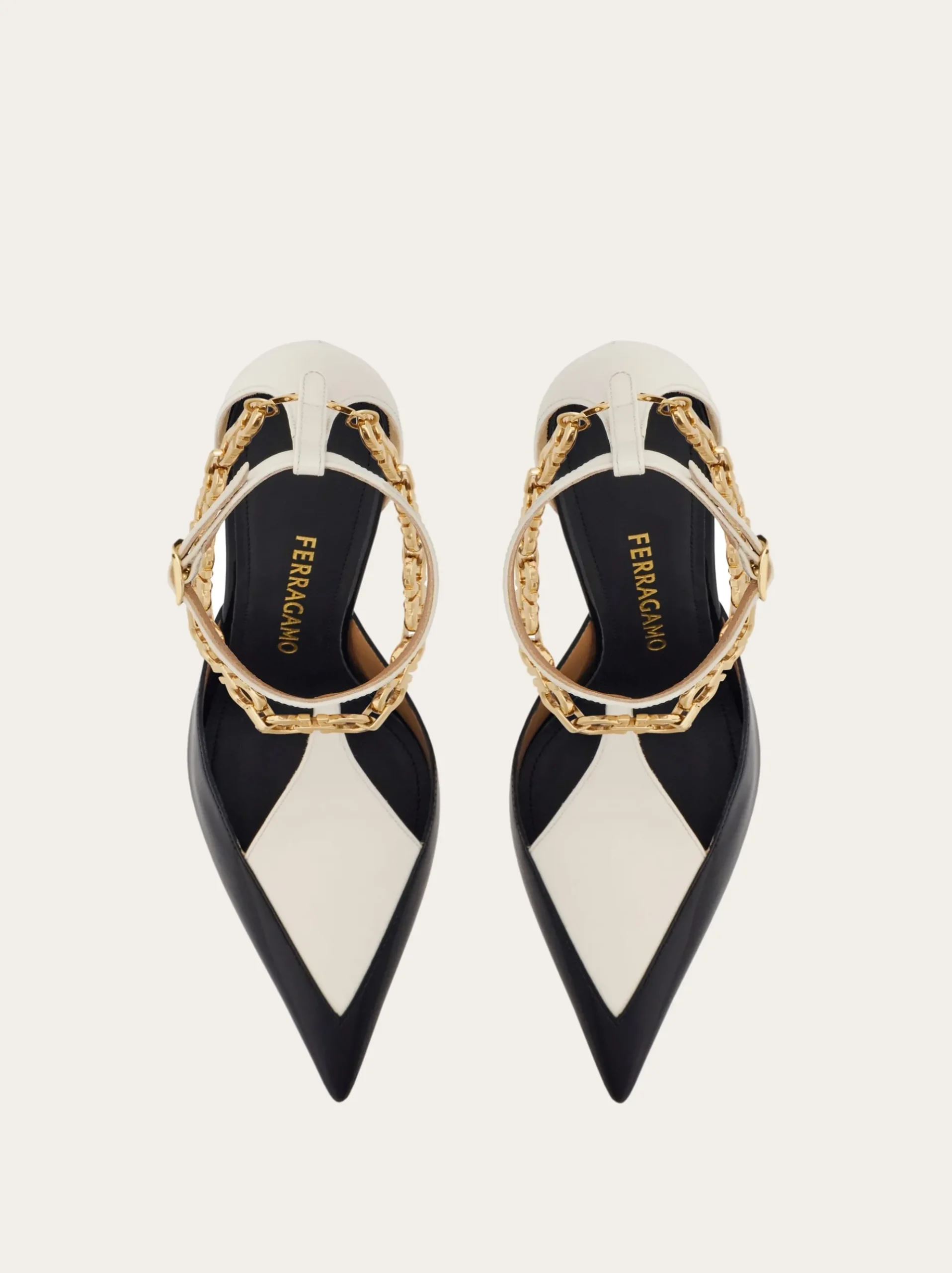 S-shaped heel pump with Gancini chain - Women