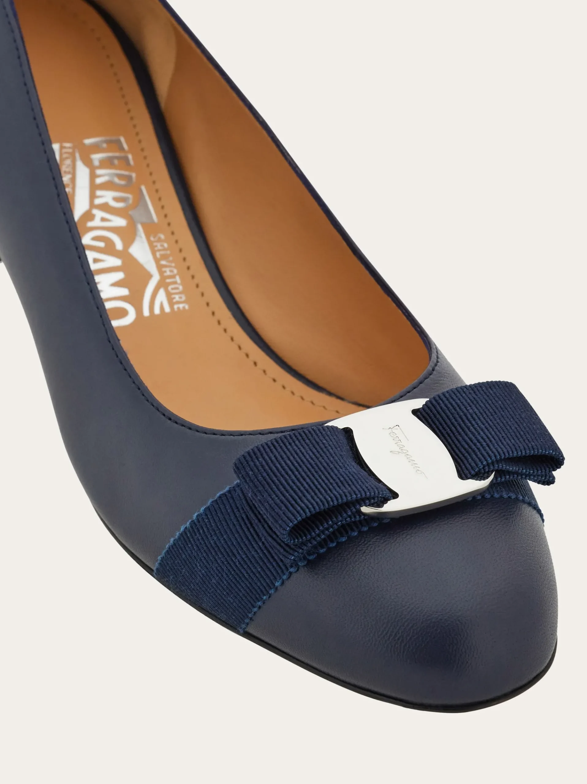 Vara pump - Women