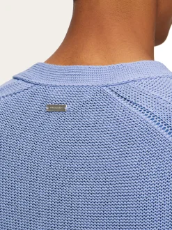 V-neck sweater - Men