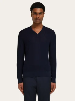 V-neck sweater - Men