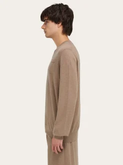 V-neck sweater with pocket detail - Men