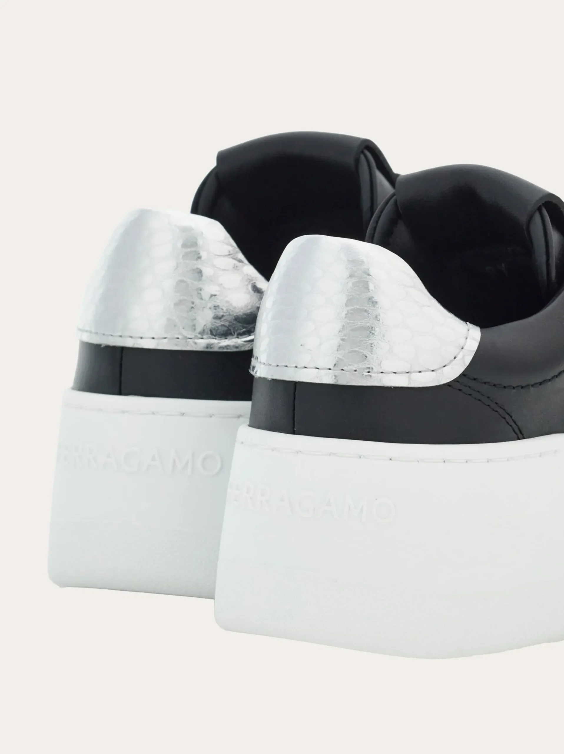 Wedge sneaker - Women